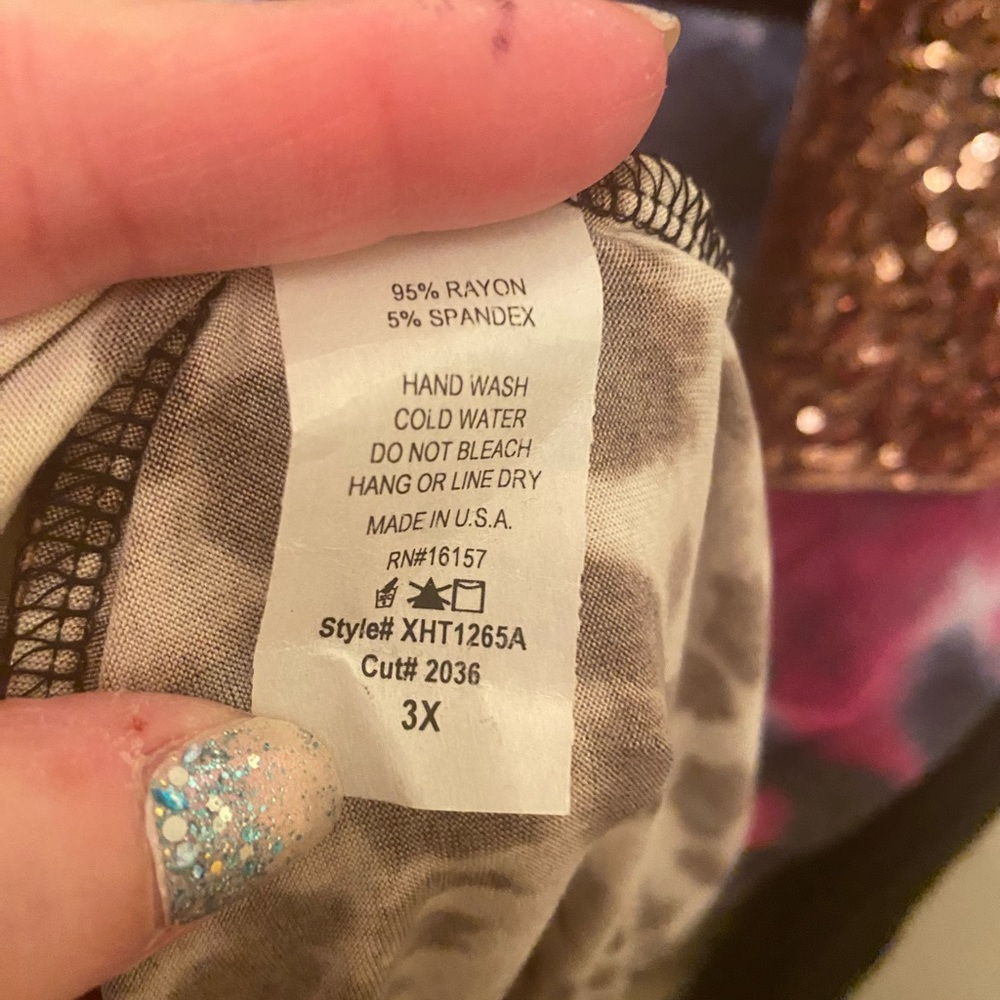 COPY - Haptics soft top, NWOT, sz 3x, runs true, leggings friendly. - Picture 3 of 7